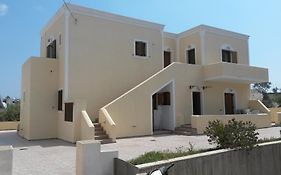 Vazeos Apartments